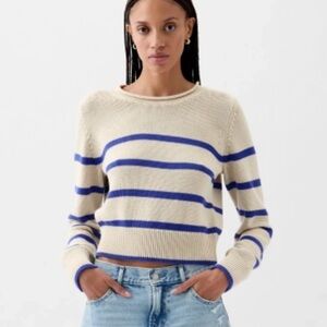 GAP Shrunken Roll Neck Cream Knit Sweater